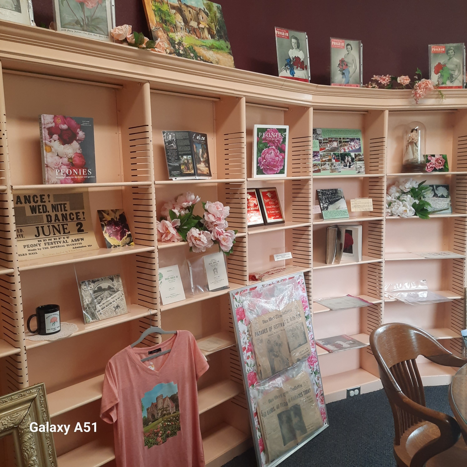 biography room peony display